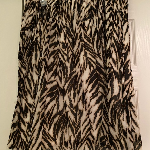 Suede skirt and jacket by Koret of California, 3 Talbots skirts, and more! - Picture 5 of 10